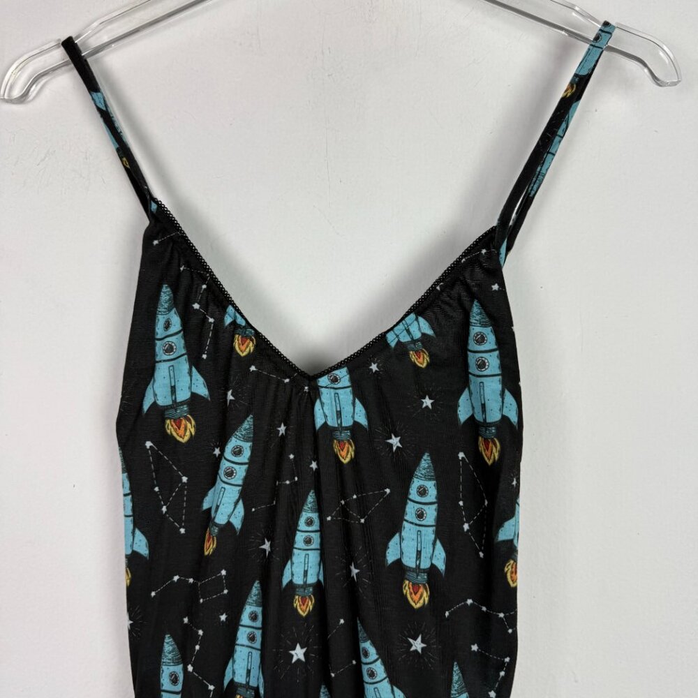 NWT Modcloth Breakfast for Dinner Easy Does It Sleep Romper Rockets Size Medium - Picture 3 of 12